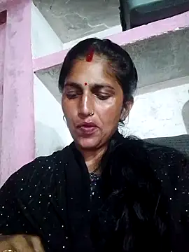 Snapshot of Pooja_shre chatting on November 2025 11:32:02 AM Pooja shre online show from November 2025 11:32:02 AM