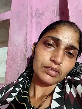 Snapshot of Pooja_shre chatting on December 2025 01:28:01 PM Pooja shre online show from December 2025 01:28:01 PM