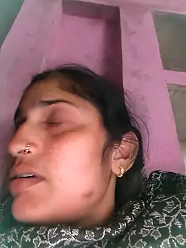 Snapshot of Pooja_shre chatting on February 2026 03:37:02 PM Pooja shre online show from February 2026 03:37:02 PM