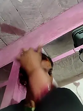 Snapshot of Pooja_shre chatting on February 2026 04:45:02 PM Pooja shre online show from February 2026 04:45:02 PM