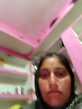 Snapshot of Pooja_shre chatting on February 2026 01:46:02 AM Pooja shre online show from February 2026 01:46:02 AM