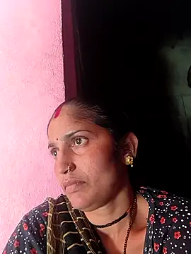 Snapshot of Pooja_shre chatting on February 2026 06:03:02 AM Pooja shre online show from February 2026 06:03:02 AM