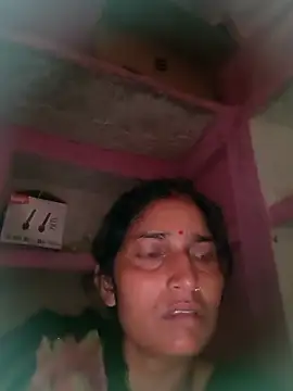 Snapshot of Pooja_shre chatting on April 2026 03:06:01 AM Pooja shre online show from April 2026 03:06:01 AM