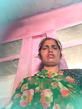 Snapshot of Pooja_shre chatting on April 2026 07:13:02 AM Pooja shre online show from April 2026 07:13:02 AM