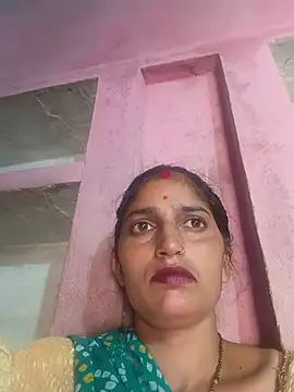 Snapshot of Pooja_shre chatting on June 2026 07:24:02 AM Pooja shre online show from June 2026 07:24:02 AM