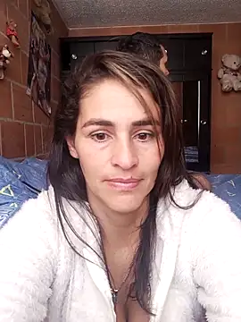 Snapshot of AmeliHoney chatting on October 2025 02:18:02 PM AmeliHoney online show from October 2025 02:18:02 PM