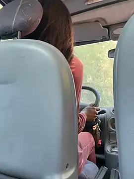 Luana 26 online show from October 2025 01:45:02 PM