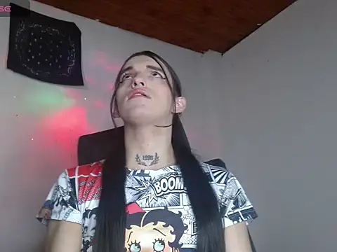 Snapshot of Scarlett_crastrawberry chatting on June 2026 02:13:02 AM Scarlett crastrawberry online show from June 2026 02:13:02 AM