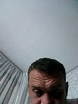 Snapshot of PeteR1987- chatting on October 2025 08:20:01 PM PeteR1987- online show from October 2025 08:20:01 PM