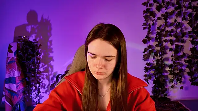 May Bloom online show from March 2026 03:41:02 PM