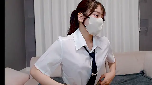 Snapshot of LOVE_MIREI_LOVE chatting on April 2026 11:14:02 AM LOVE MIREI LOVE online show from April 2026 11:14:02 AM