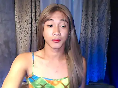 Snapshot of taylaxuxu chatting on February 2026 04:22:01 AM taylaxuxu online show from February 2026 04:22:01 AM