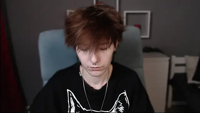 guitarandangell online show from November 2025 03:45:01 AM