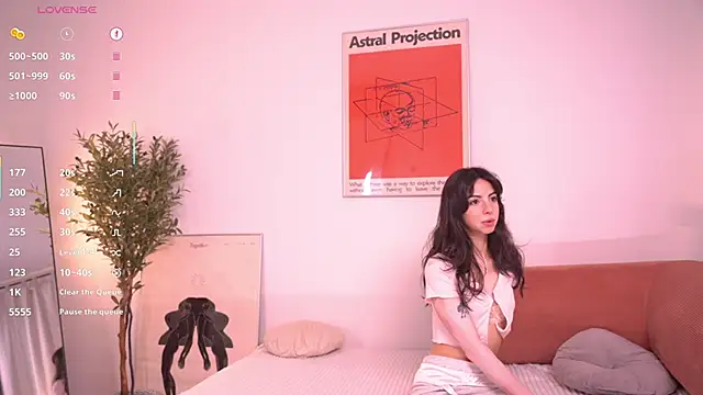 Pheromoon online show from June 2026 06:08:01 AM