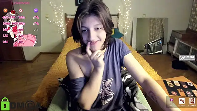 A Skyy online show from March 2026 09:20:02 PM