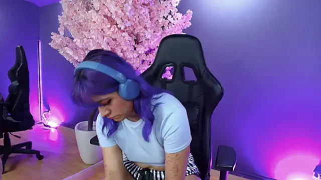 LuanEter online show from November 2025 12:52:01 PM