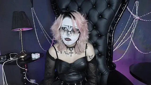 Navier   online show from April 2026 03:01:01 AM