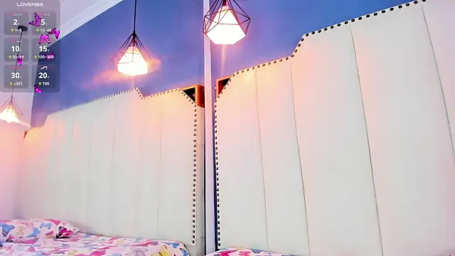 MiaCassel online show from February 2026 11:48:01 AM