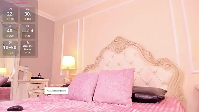 MiaCassel online show from April 2026 12:08:02 PM