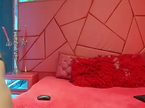 DolyTorre online show from November 2025 10:50:02 AM