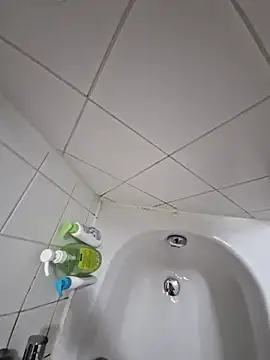 16enes16 online show from December 2025 08:26:01 PM