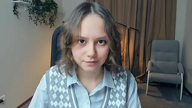 Snapshot of DenaDubberly chatting on October 2025 02:18:02 PM DenaDubberly online show from October 2025 02:18:02 PM