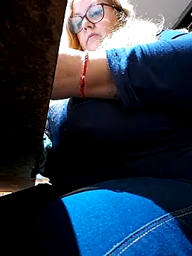 Snapshot of JennyInVegas chatting on October 2025 03:16:01 PM JennyInVegas online show from October 2025 03:16:01 PM