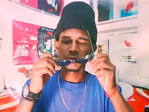 IndianThuggin online show from October 2025 04:02:02 AM