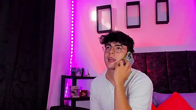 Theo Noxxx online show from October 2025 09:17:02 PM