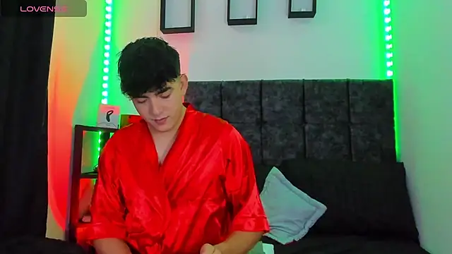 Theo Noxxx online show from November 2025 05:36:02 PM