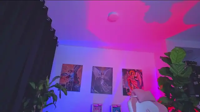 SophiaBerryy online show from April 2026 07:45:01 AM