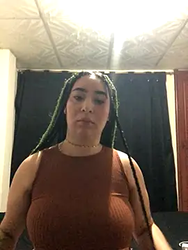 LilyRevy online show from October 2025 09:33:01 PM