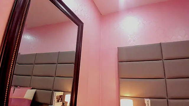 Snapshot of Isabella_Marsh chatting on October 2025 12:39:02 PM Isabella Marsh online show from October 2025 12:39:02 PM