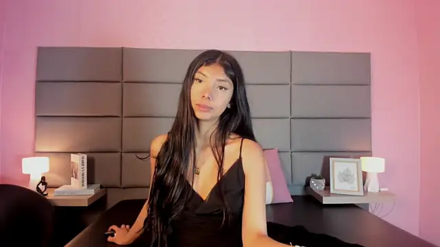 Snapshot of Isabella_Marsh chatting on November 2025 01:10:01 PM Isabella Marsh online show from November 2025 01:10:01 PM