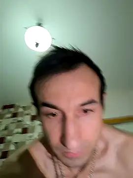 Snapshot of Andruu_ chatting on October 2025 08:09:01 PM Andruu online show from October 2025 08:09:01 PM