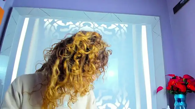 EmiliRouse  online show from October 2025 04:09:01 AM