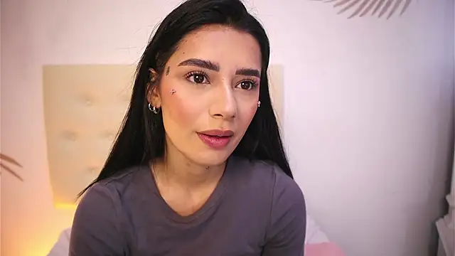 Scarlett Keller online show from November 2025 07:46:02 PM