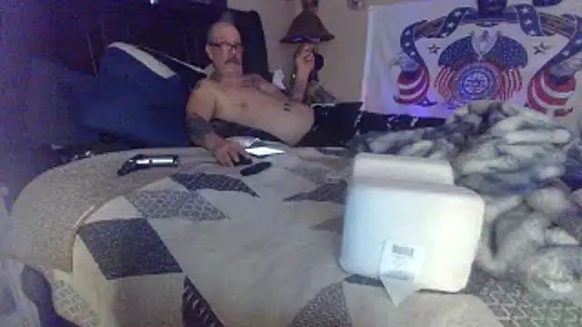 Snapshot of bigdaddyrooster chatting on March 2026 09:46:02 AM bigdaddyrooster online show from March 2026 09:46:02 AM