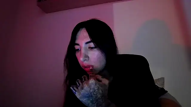 valeriahornier online show from May 2026 01:35:01 AM