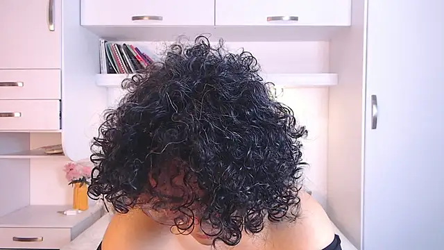 MartiRuis10 online show from December 2025 07:53:01 PM