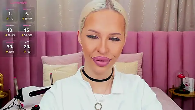 KailaCrystall online show from November 2025 01:39:02 AM