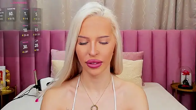 KailaCrystall online show from December 2025 01:33:02 AM