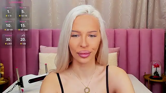 KailaCrystall online show from December 2025 01:46:02 AM