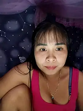 Squirrel-Pear online show from October 2025 12:31:01 PM