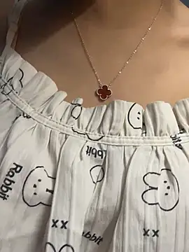 Snapshot of Bong-g chatting on March 2026 08:42:01 AM Bong-g online show from March 2026 08:42:01 AM