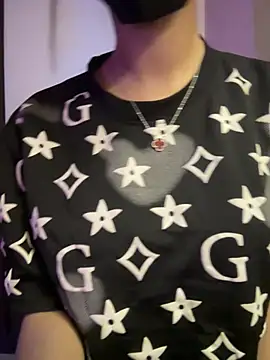 Snapshot of Bong-g chatting on March 2026 01:29:02 PM Bong-g online show from March 2026 01:29:02 PM