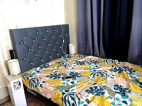 SeductiveAki69xxx online show from November 2025 01:03:01 PM