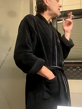 Snapshot of kon77777 chatting on November 2025 04:00:01 AM kon77777 online show from November 2025 04:00:01 AM