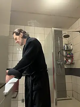 Snapshot of kon77777 chatting on November 2025 06:24:02 AM kon77777 online show from November 2025 06:24:02 AM