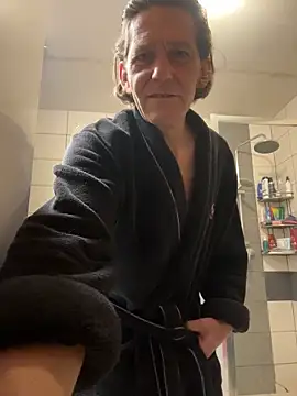 Snapshot of kon77777 chatting on November 2025 03:34:01 AM kon77777 online show from November 2025 03:34:01 AM